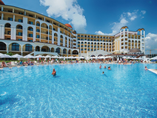 ALUA HELIOS BAY - SWIMMING POOL